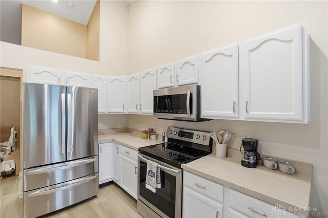 1150 Windsong Trail, Beavercreek Twp, OH 45324