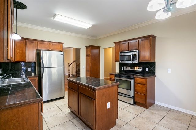 519-521 S Pierremont Drive, Fayetteville, AR 72701