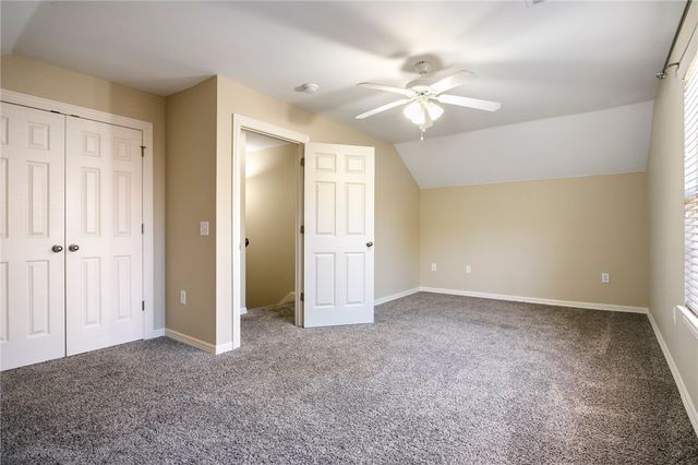 519-521 S Pierremont Drive, Fayetteville, AR 72701