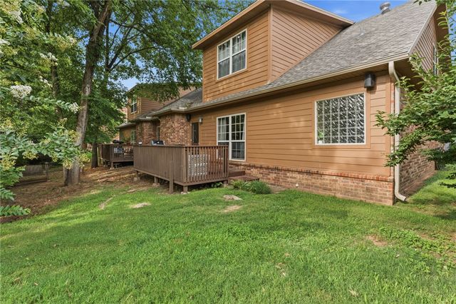 519-521 S Pierremont Drive, Fayetteville, AR 72701