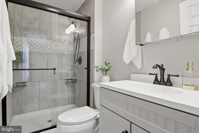 339 LAY RD, Delta, PA 17314