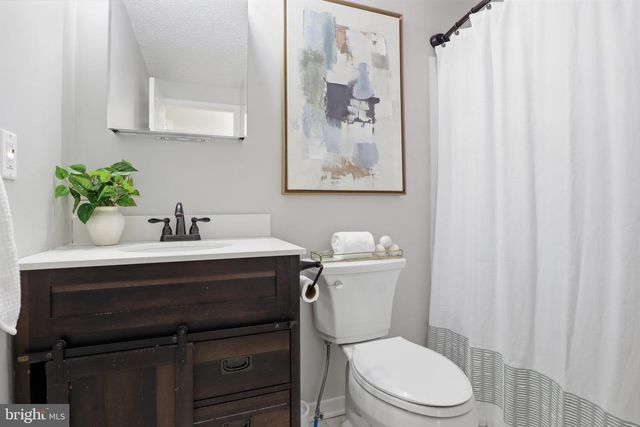 339 LAY RD, Delta, PA 17314