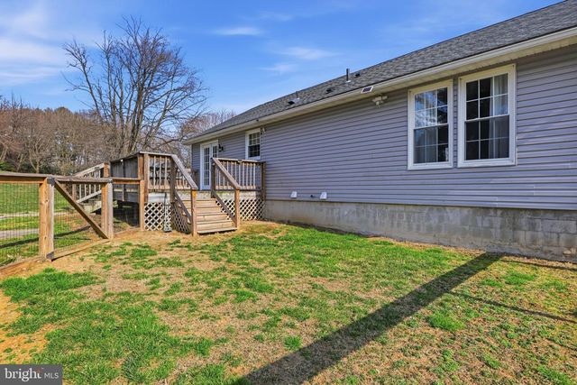 339 LAY RD, Delta, PA 17314