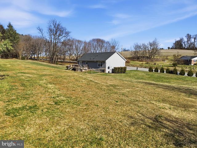 339 LAY RD, Delta, PA 17314