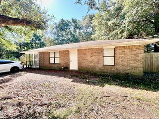 423 John King Road, Crestview, FL 32539