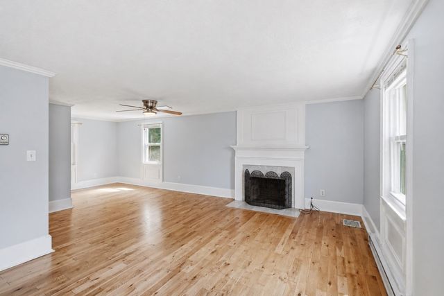 106 Bourne Rd, Plymouth, MA 02360