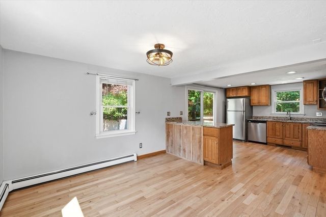 106 Bourne Rd, Plymouth, MA 02360