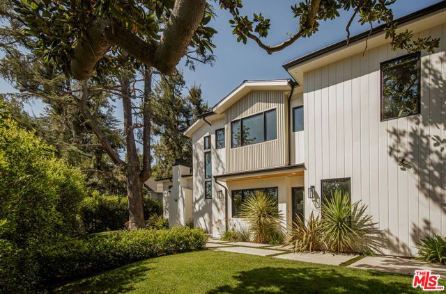 196 S Greenfield Avenue, Los Angeles, CA 90049