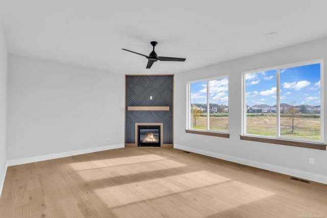 42419 Magnolia Drive, Sterling Heights, MI 48314