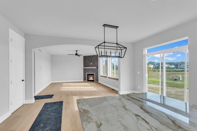 42419 Magnolia Drive, Sterling Heights, MI 48314