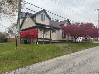 20 East Avenue, West Seneca, NY 14224