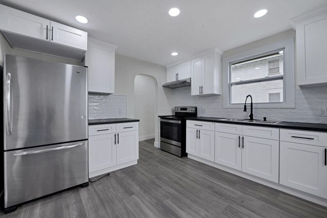 468 Garfield Avenue, Newark, OH 43055