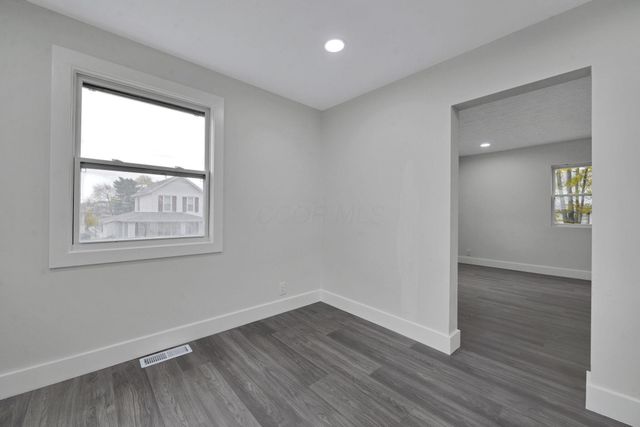 468 Garfield Avenue, Newark, OH 43055