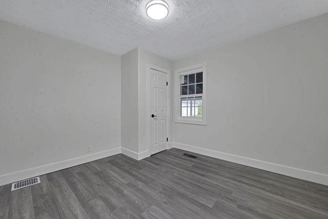 468 Garfield Avenue, Newark, OH 43055