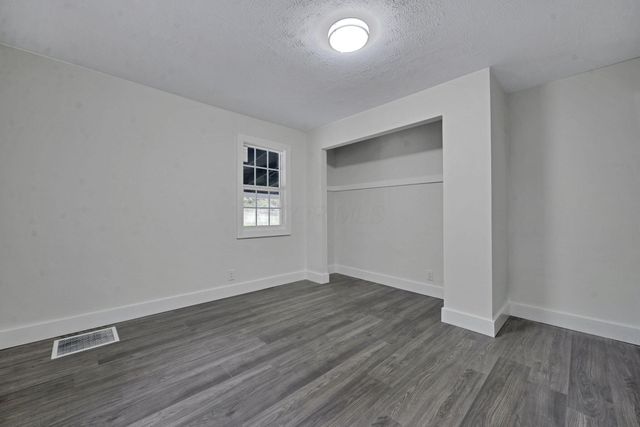 468 Garfield Avenue, Newark, OH 43055