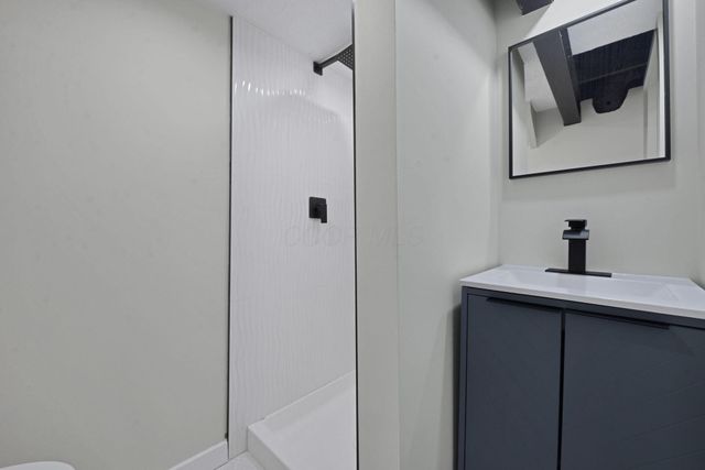 468 Garfield Avenue, Newark, OH 43055