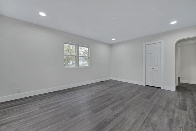 468 Garfield Avenue, Newark, OH 43055