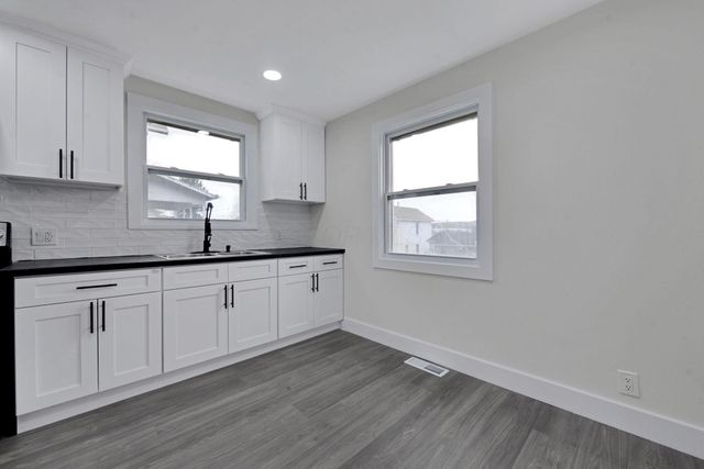 468 Garfield Avenue, Newark, OH 43055