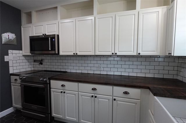 2733 WOODLAND HILLS AVENUE, Lakeland, FL 33803