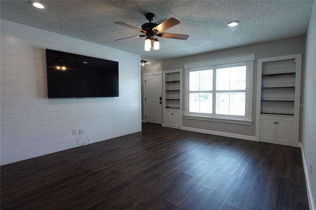 2733 WOODLAND HILLS AVENUE, Lakeland, FL 33803