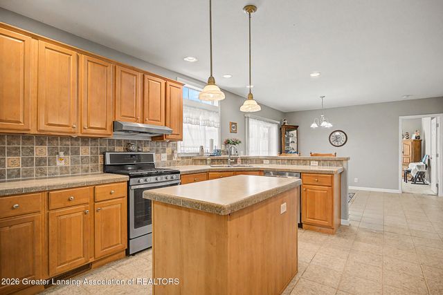 57 Lilac Lane, Mason, MI 48854