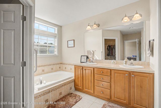 57 Lilac Lane, Mason, MI 48854