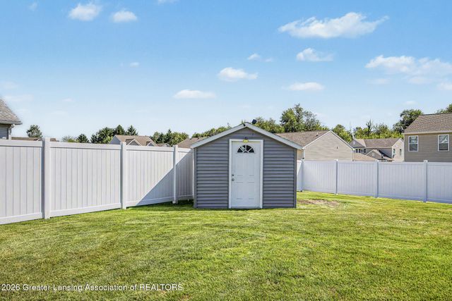 57 Lilac Lane, Mason, MI 48854