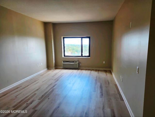 1 Carriage City Plaza 1503, Rahway, NJ 07065