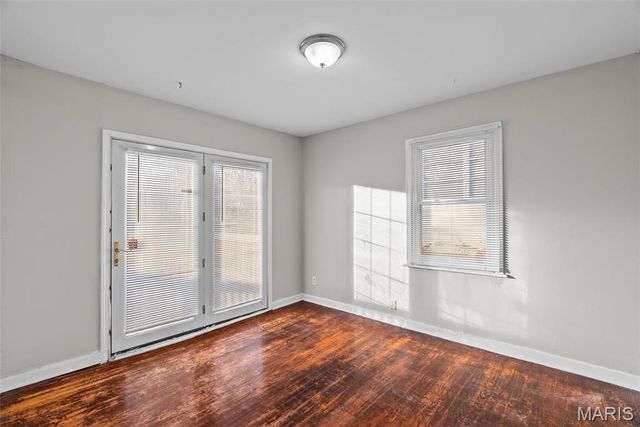 10175 Cloverdale Drive, St Louis, MO 63136