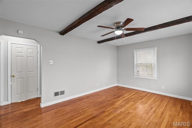 10175 Cloverdale Drive, St Louis, MO 63136