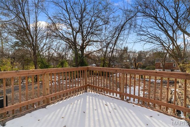 10175 Cloverdale Drive, St Louis, MO 63136