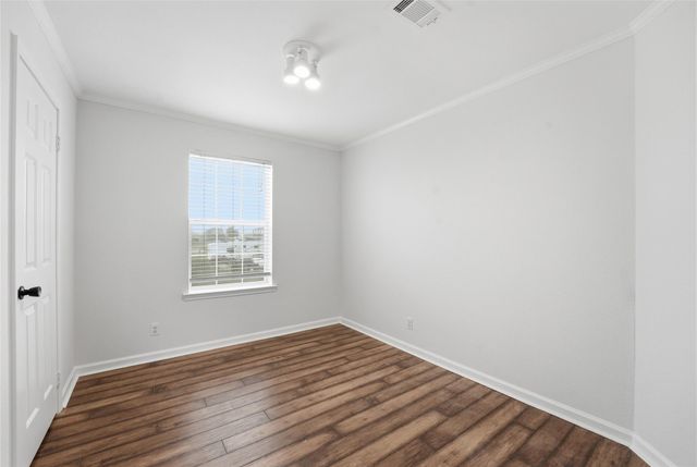 1972 Avenue D, Crystal Beach, TX 77650