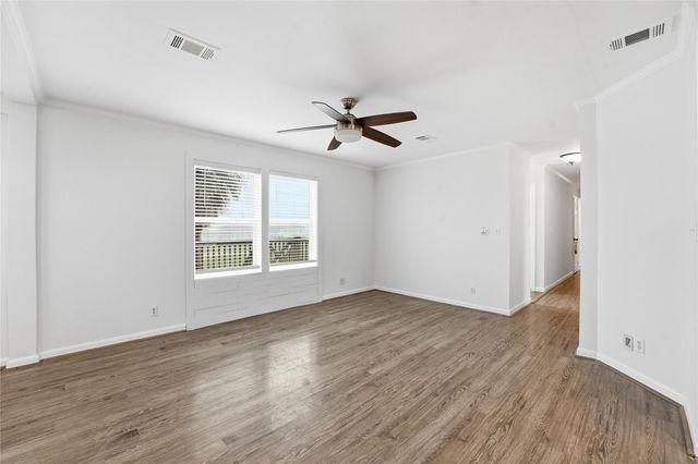 1972 Avenue D, Crystal Beach, TX 77650