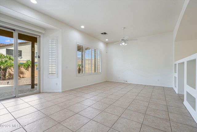 7472 W Cosmic Sky Drive, Tucson, AZ 85743