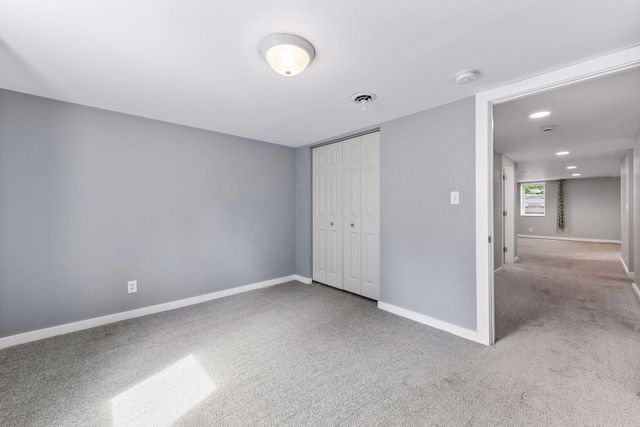 15725 2nd Avenue N, Plymouth, MN 55447
