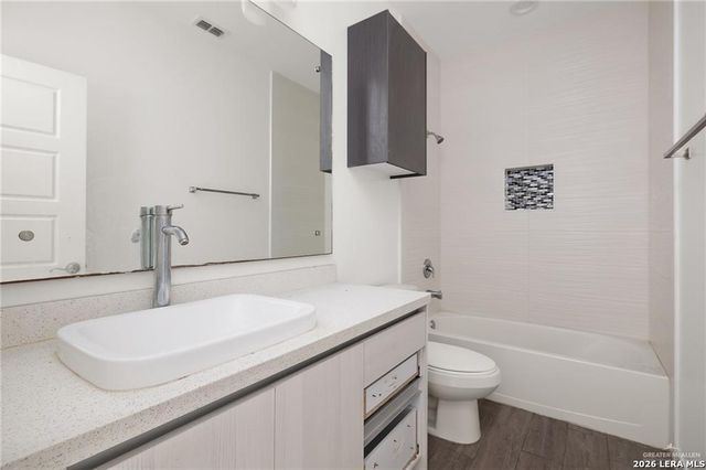 907 W Carmel Avenue, Pharr, TX 78577