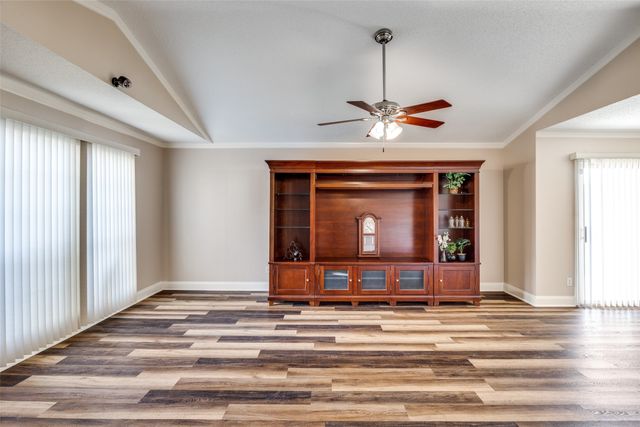 2709 Deer Creek Court, Garland, TX 75040