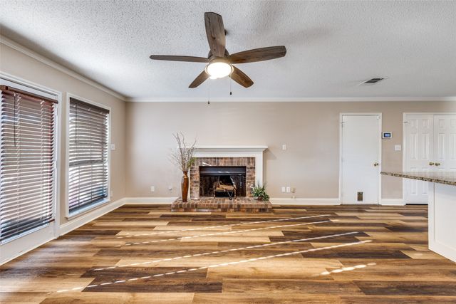 2709 Deer Creek Court, Garland, TX 75040