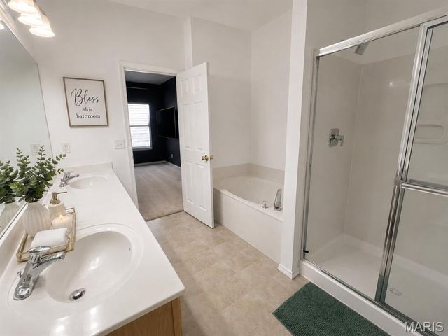 321 Hawks View Drive, O'fallon, MO 63368