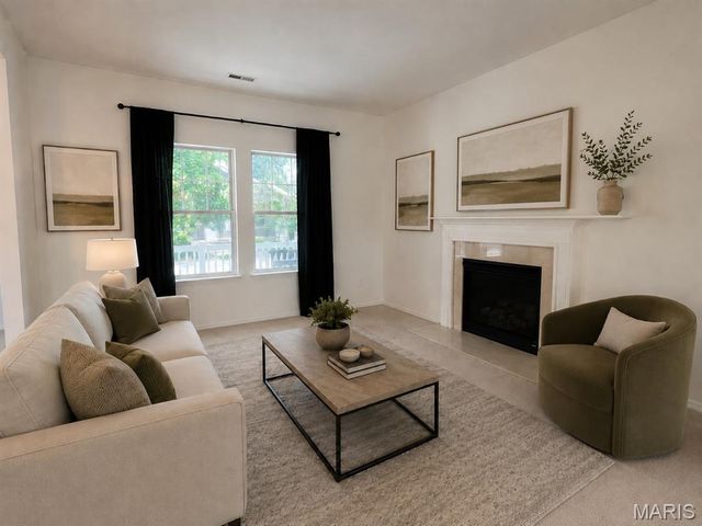 321 Hawks View Drive, O'fallon, MO 63368