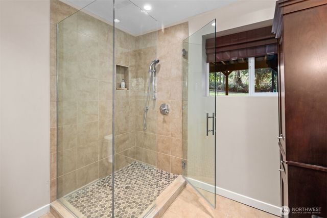 20341 170th Avenue NE, Woodinville, WA 98072