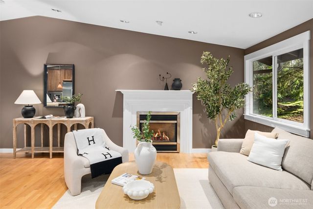 20341 170th Avenue NE, Woodinville, WA 98072