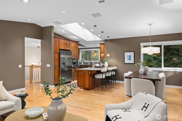 20341 170th Avenue NE, Woodinville, WA 98072