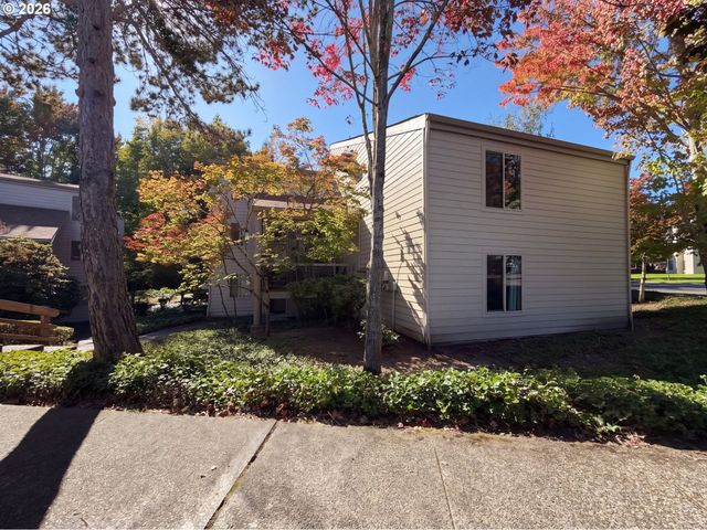 11776 Sw BOONES BEND Dr, Beaverton, OR 97008