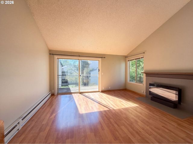 11776 Sw BOONES BEND Dr, Beaverton, OR 97008