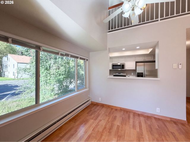 11776 Sw BOONES BEND Dr, Beaverton, OR 97008