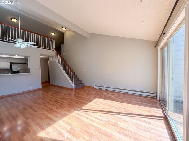 11776 Sw BOONES BEND Dr, Beaverton, OR 97008