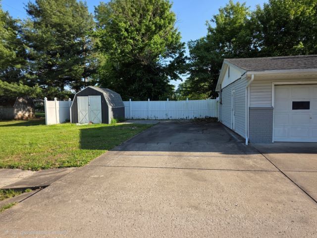 1820 N 14th Street, Herrin, IL 62948