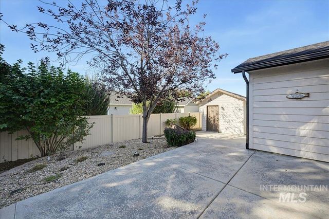 10335 W Wyatt Earp Drive, Star, ID 83669