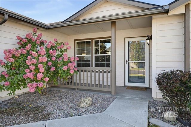 10335 W Wyatt Earp Drive, Star, ID 83669